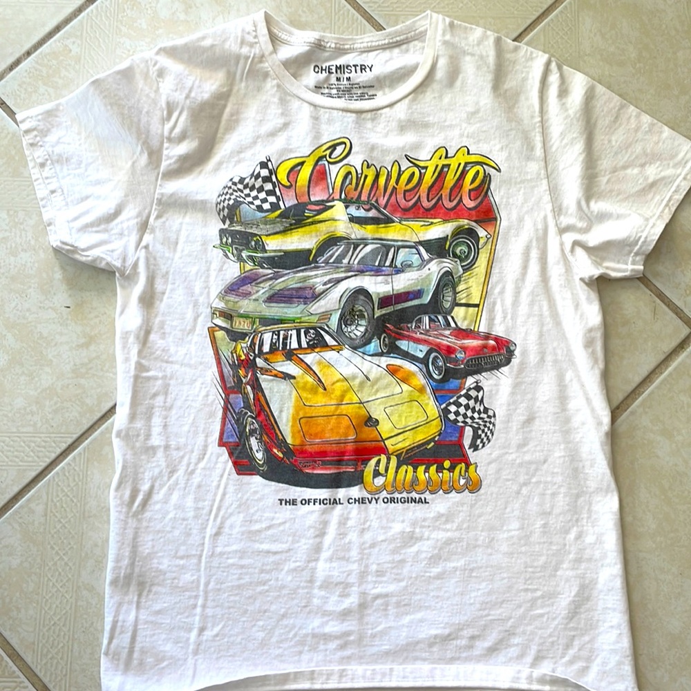 Vintage Corvette T-shirts Size Medium